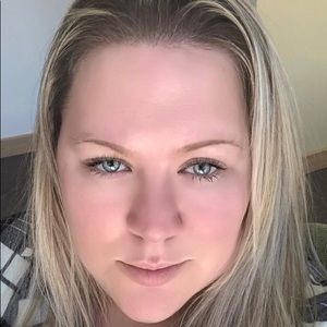 Meet your Posher, Abigal